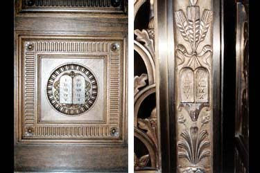 One side of the door leading into the U.S. Supreme Court courtroom